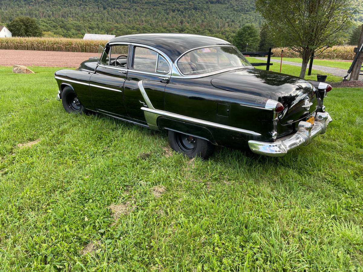 Oldsmobile-Ninety-eight-1952-7