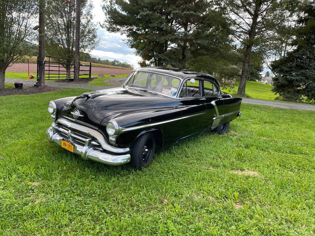 Oldsmobile-Ninety-eight-1952-9