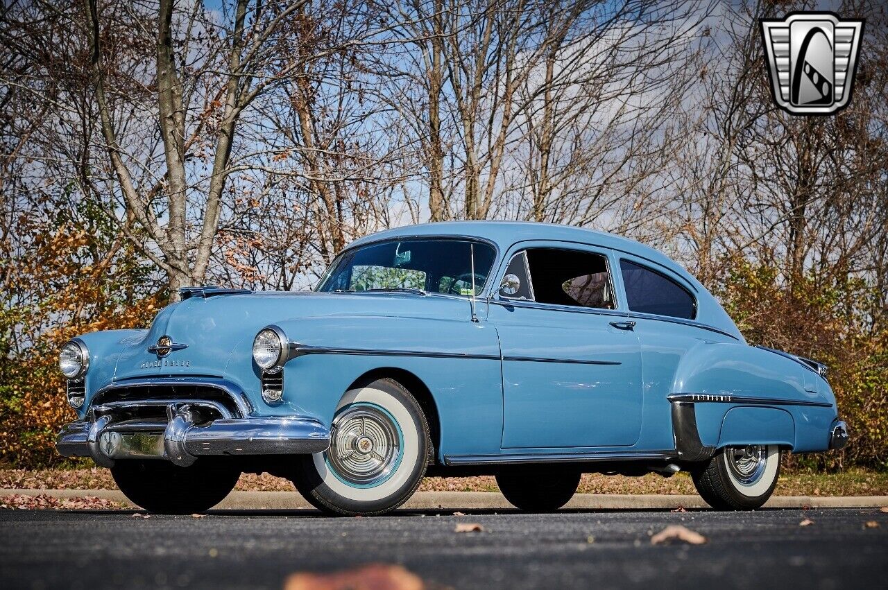 Oldsmobile-Rocket-88-1950-2