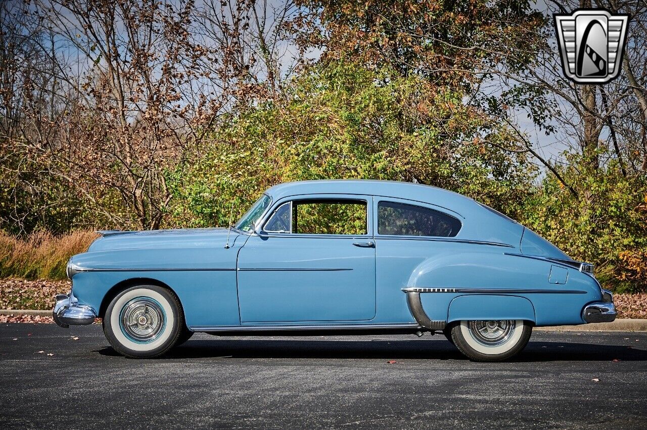 Oldsmobile-Rocket-88-1950-3