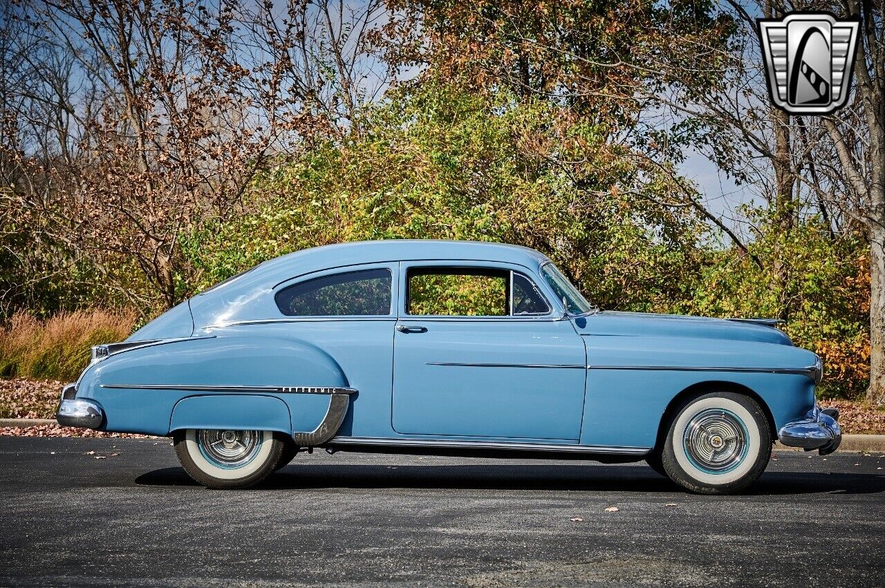 Oldsmobile-Rocket-88-1950-7