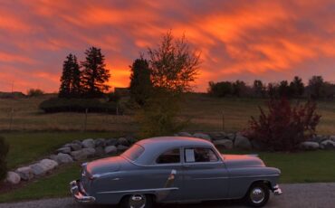 Oldsmobile-Rocket-88-1951-1