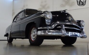 Oldsmobile-Rocket-88-1951-10