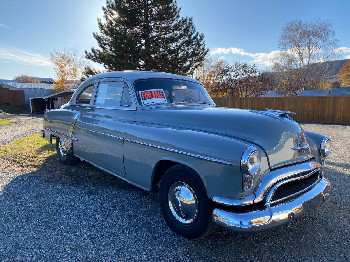 Oldsmobile-Rocket-88-1951-13