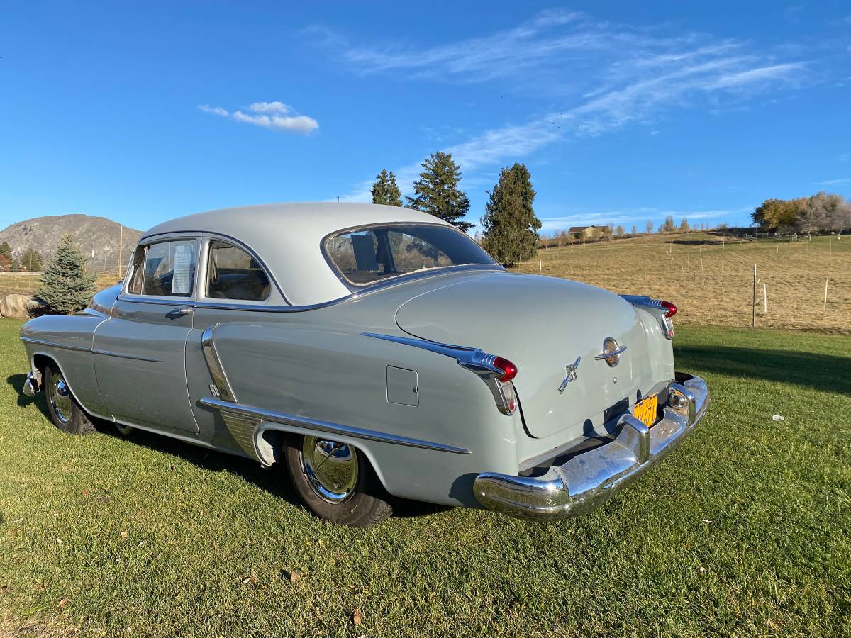 Oldsmobile-Rocket-88-1951-14