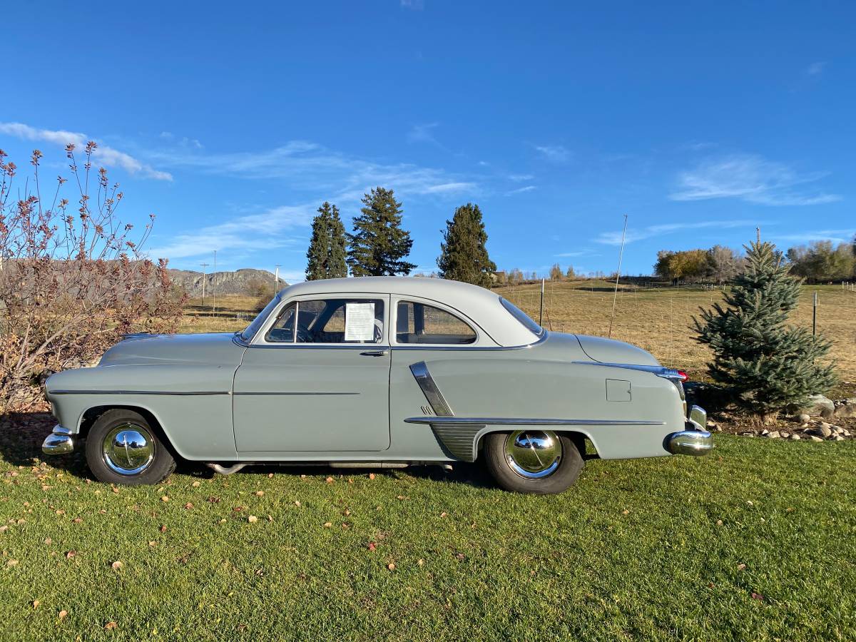 Oldsmobile-Rocket-88-1951-16