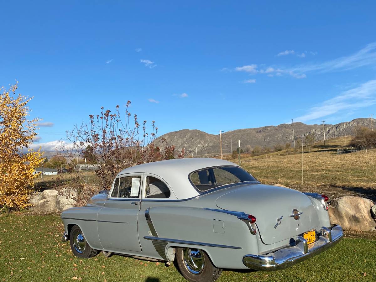 Oldsmobile-Rocket-88-1951-17