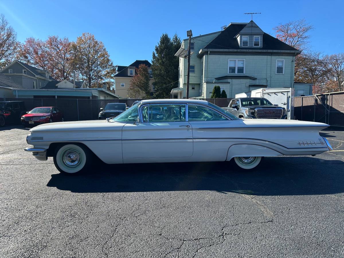 Oldsmobile-Super-88-1960