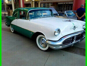 Oldsmobile Super 88 Berline 1956