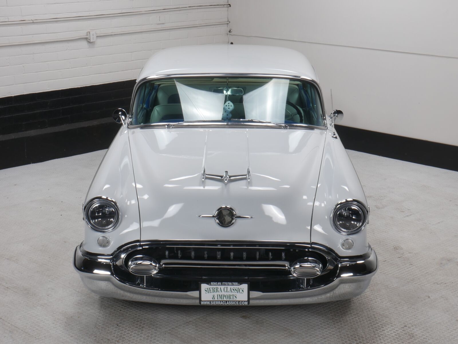 Oldsmobile-Super-88-Holiday-Coupe-Coupe-1955-3