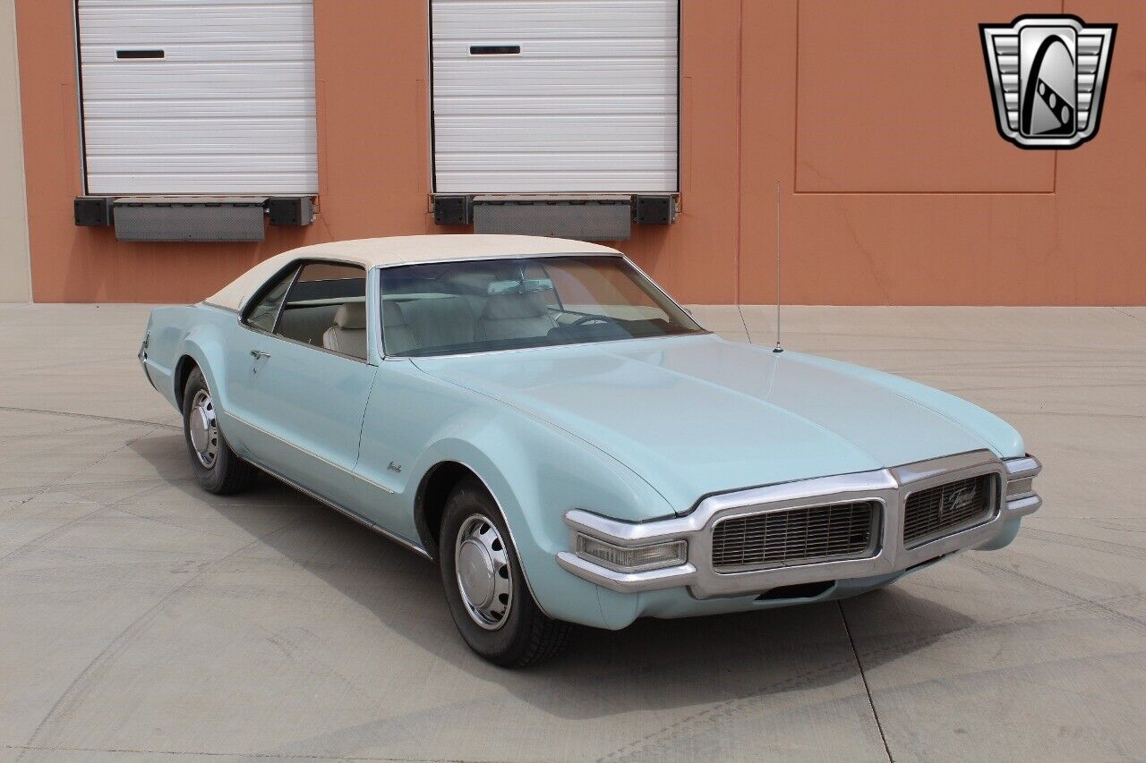 Oldsmobile-Toronado-1969-10