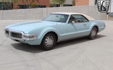 Oldsmobile-Toronado-1969-2