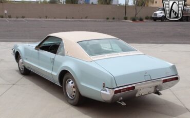 Oldsmobile-Toronado-1969-6