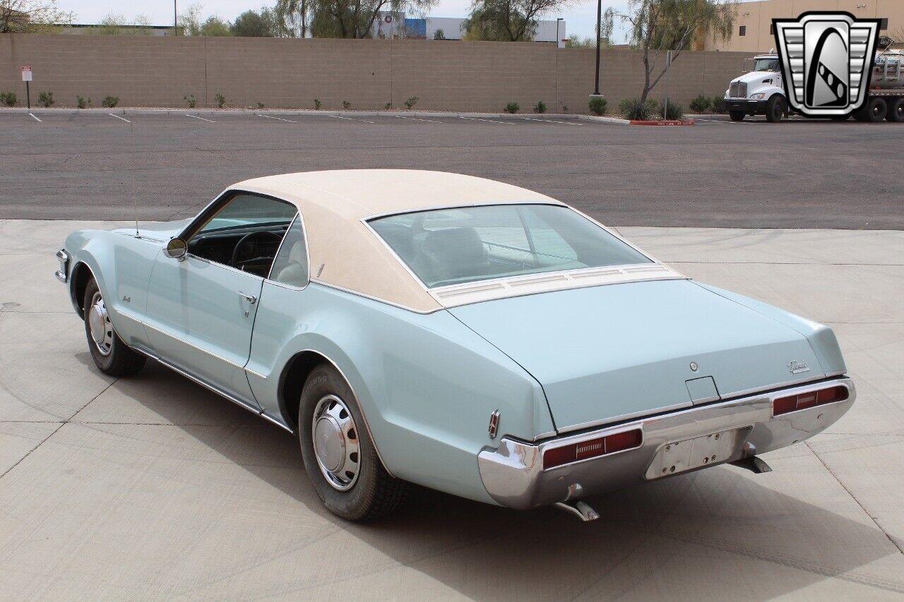 Oldsmobile-Toronado-1969-6