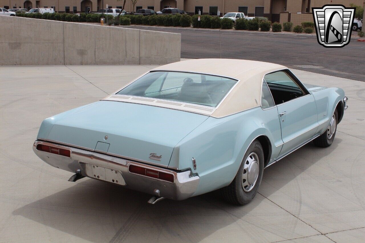 Oldsmobile-Toronado-1969-8