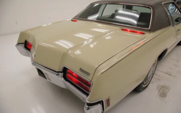 Oldsmobile-Toronado-1972-6