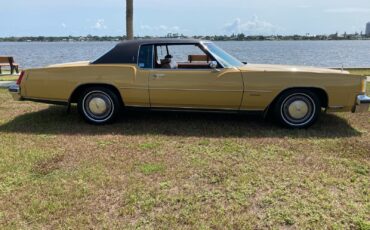 Oldsmobile-Toronado-1973-4