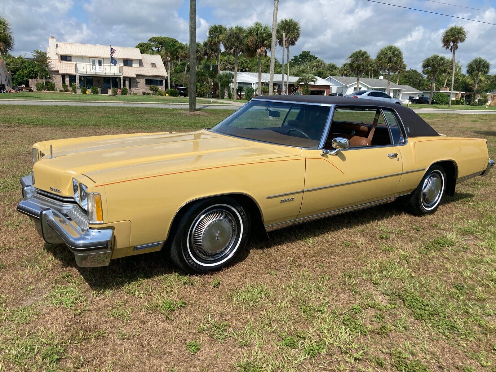 Oldsmobile Toronado  year1}