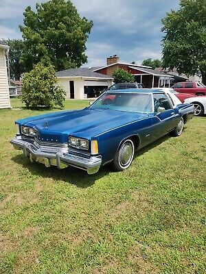 Oldsmobile-Toronado-1976-2