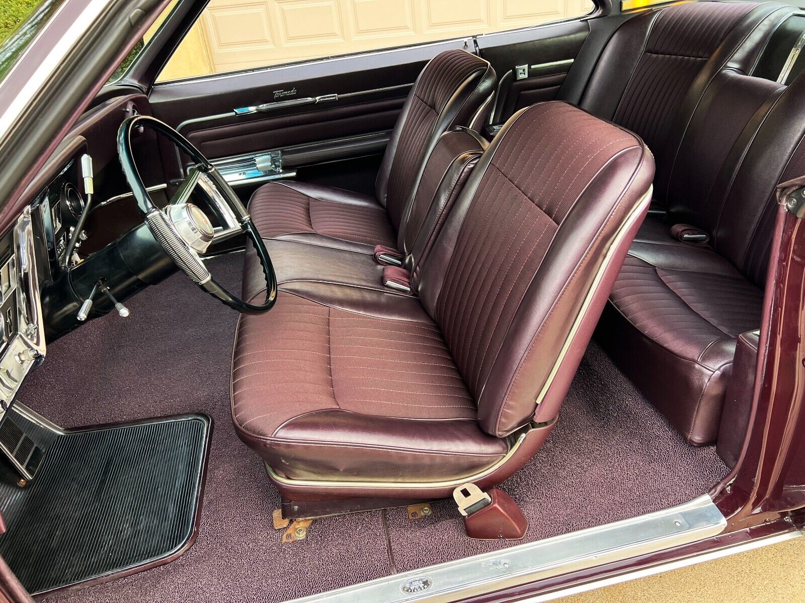 Oldsmobile-Toronado-Cabriolet-1966-11