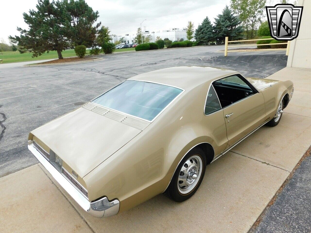 Oldsmobile-Toronado-Coupe-1967-3