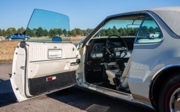 Oldsmobile-Toronado-Coupe-1968-25