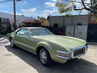 Oldsmobile-Toronado-Coupe-1969-3