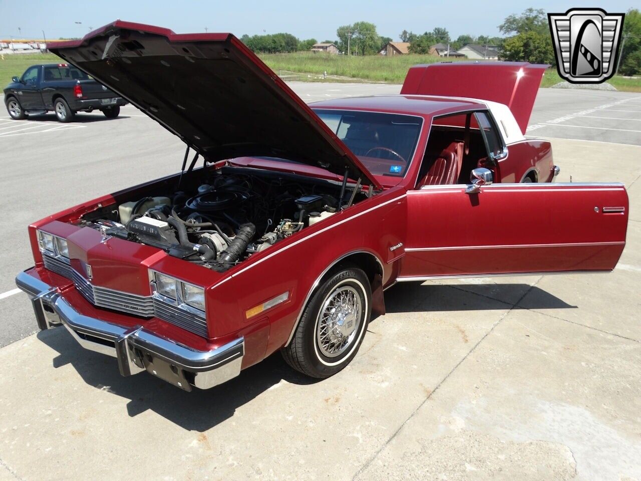 Oldsmobile-Toronado-Coupe-1983-11