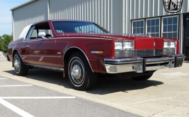 Oldsmobile-Toronado-Coupe-1983-9