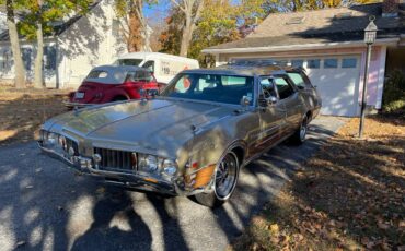 Oldsmobile-Vista-cruiser-1969-1