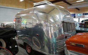 Other-Airstream-1957-7