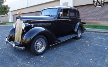 Packard-115-Berline-1937-2