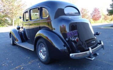 Packard-115-Berline-1937-5