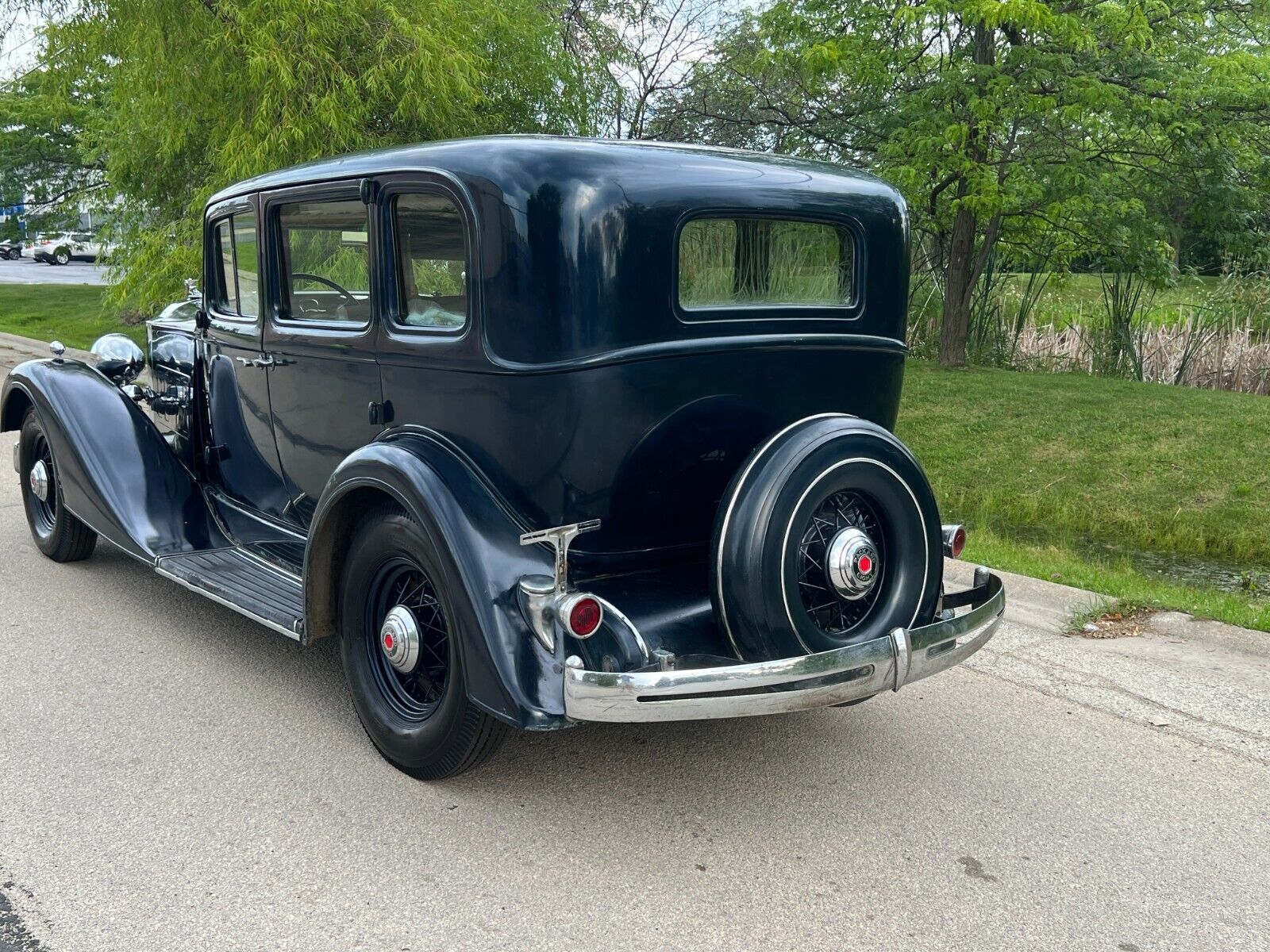 Packard-Eight-Berline-1934-3