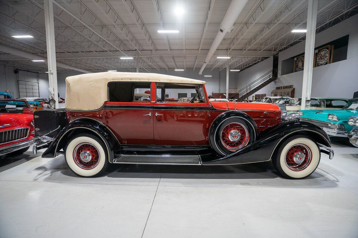 Packard-Eight-Cabriolet-1934-31