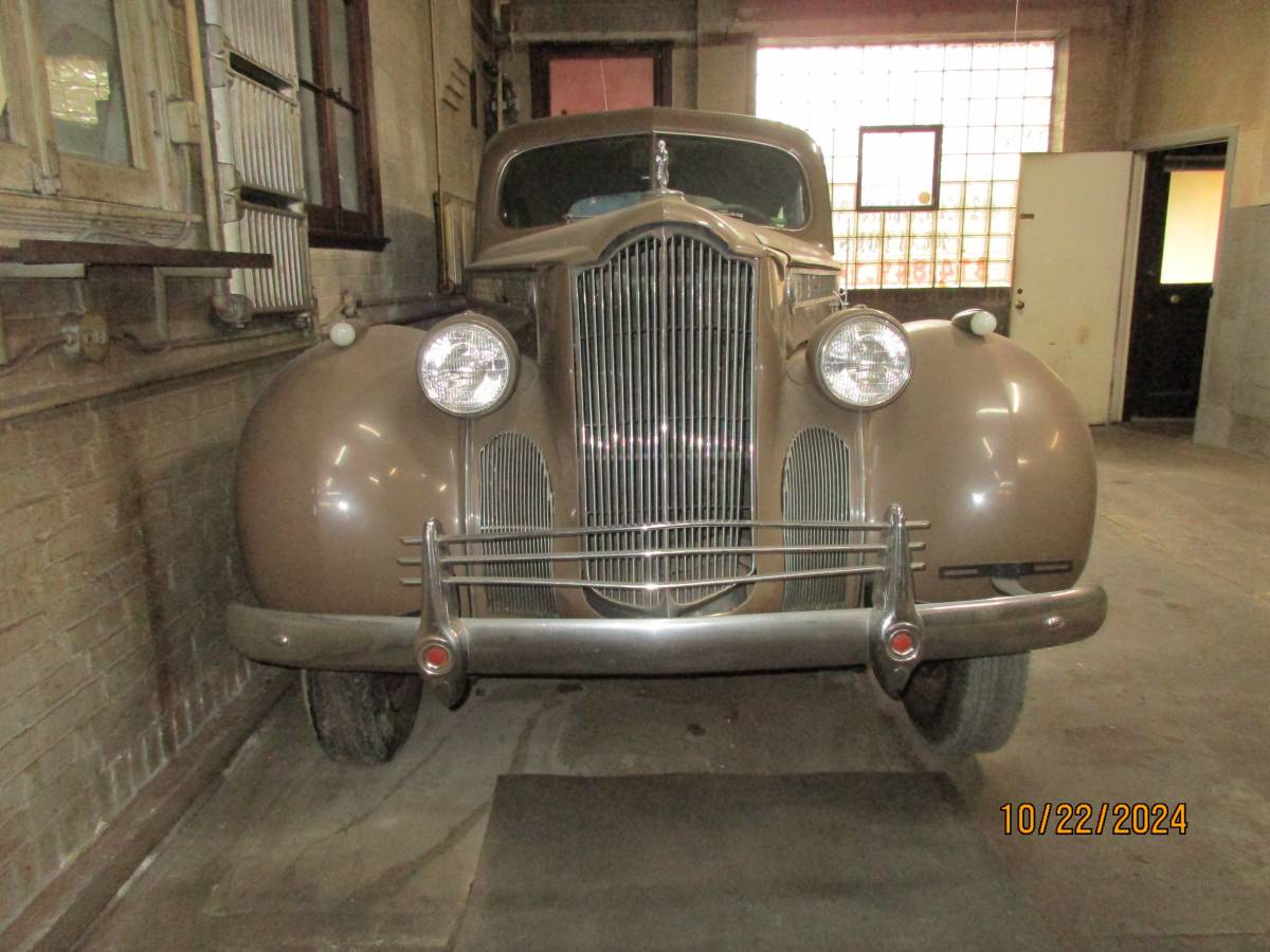 Packard-Model-120-1940-1