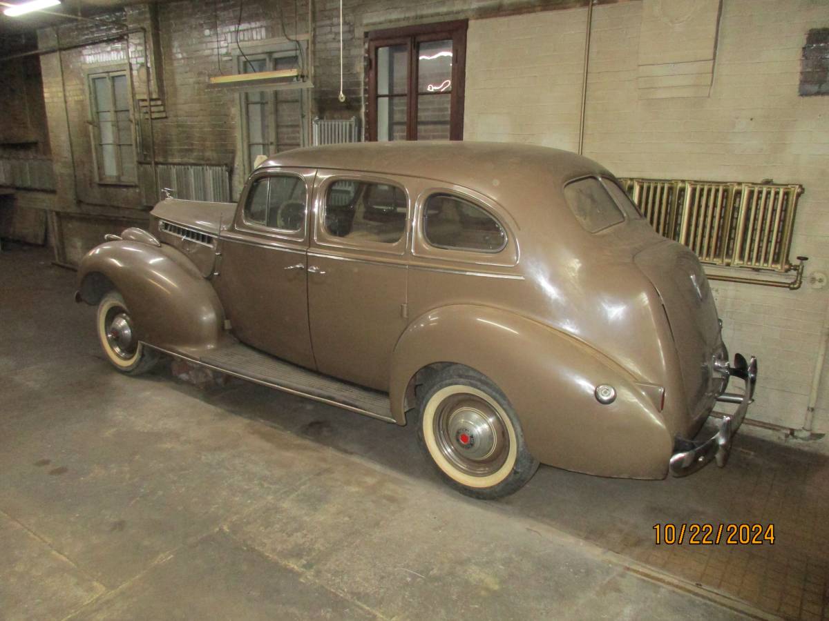 Packard-Model-120-1940-3