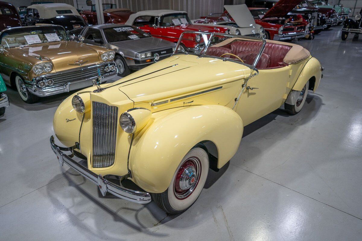 Packard Series 1701 One-Twenty Darrin Cabriolet 1939 à vendre