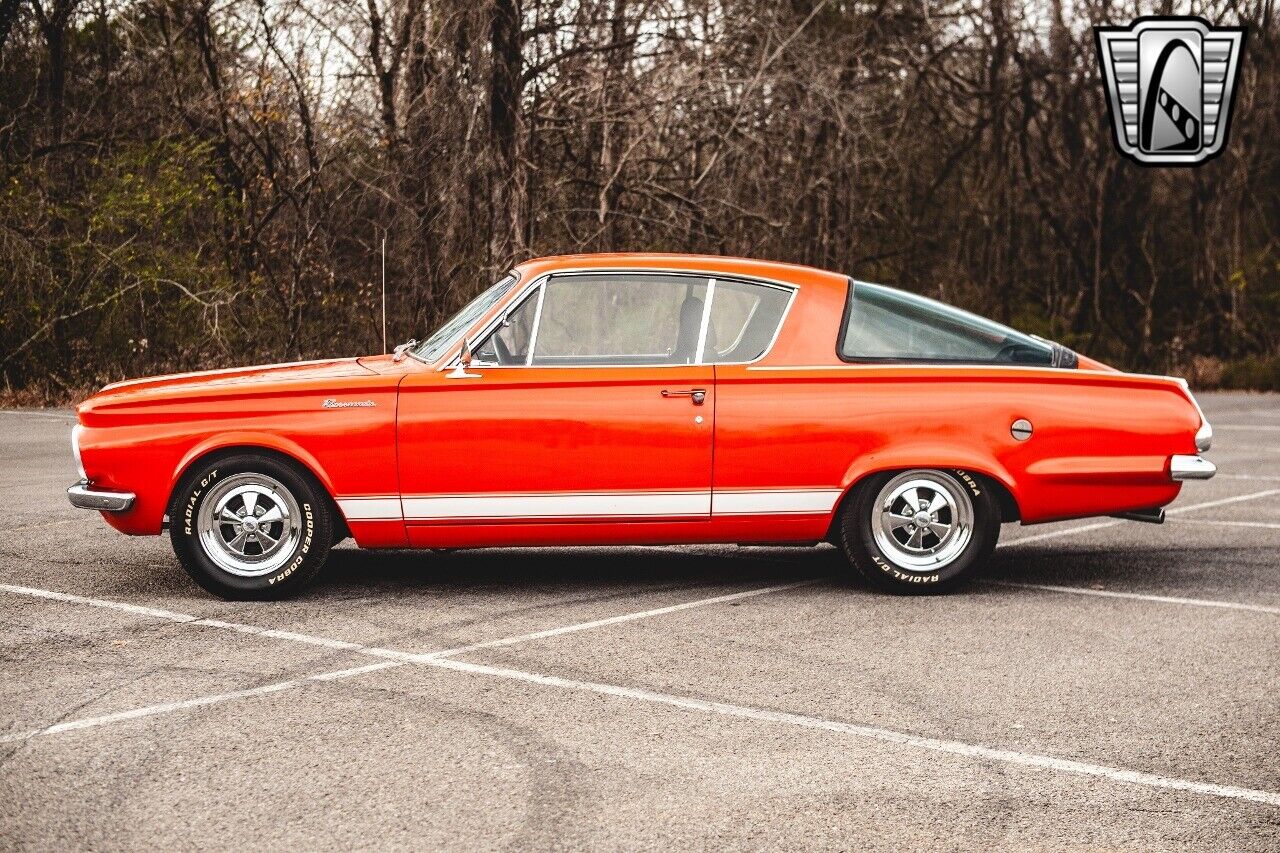 Plymouth-Barracuda-1965-3