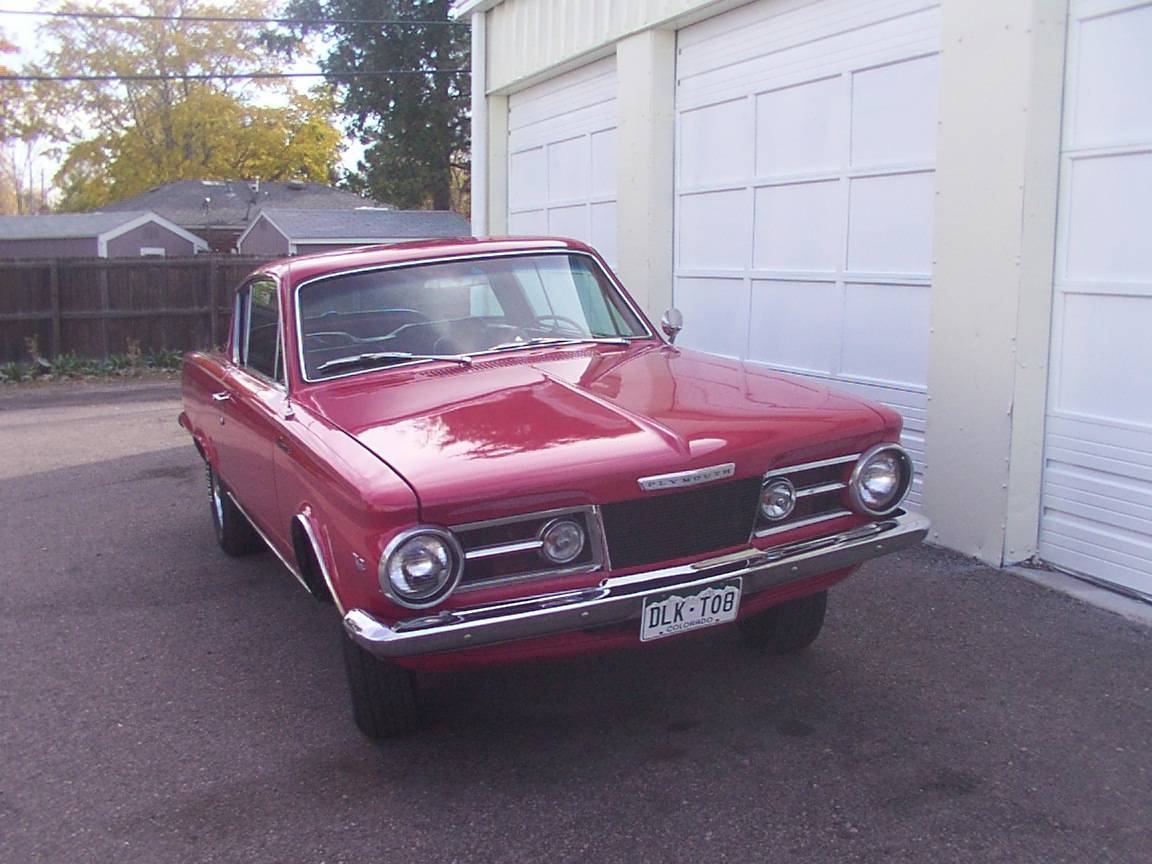 Plymouth-Barracuda-1965-4