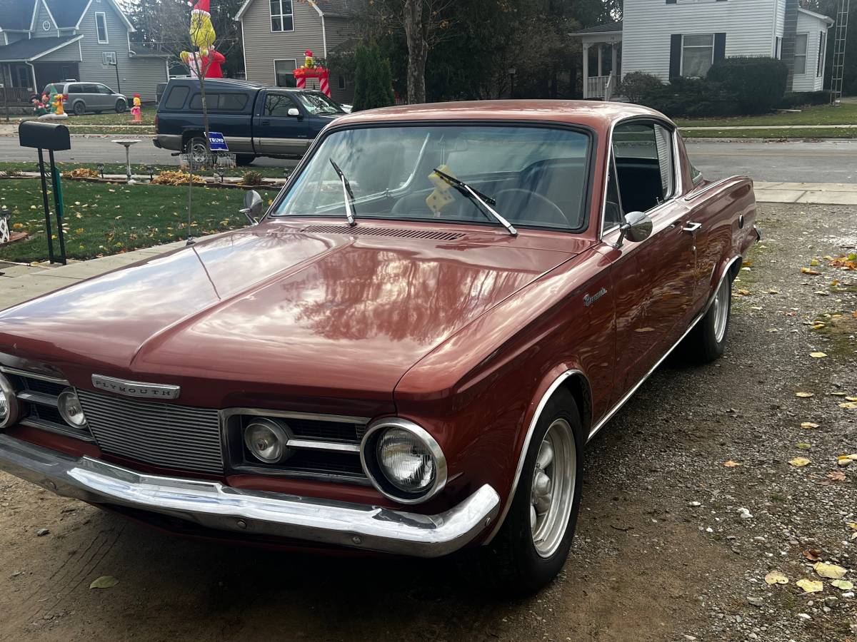 Plymouth-Barracuda-1965-4