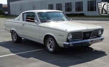 Plymouth-Barracuda-1966-3