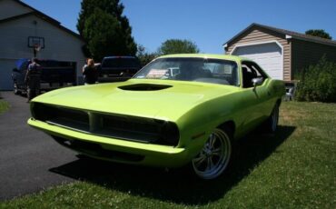 Plymouth-Barracuda-1970-2