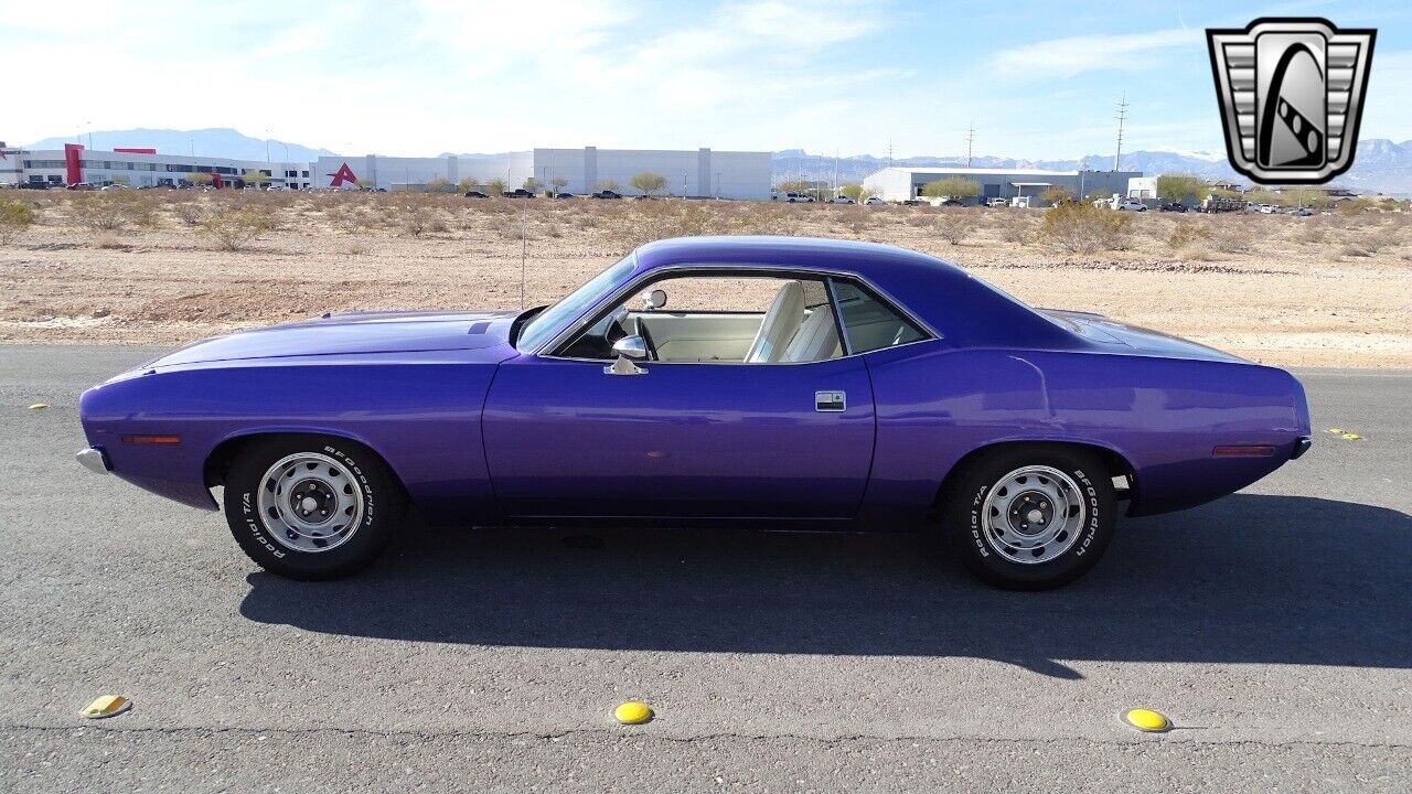 Plymouth-Barracuda-1971-2