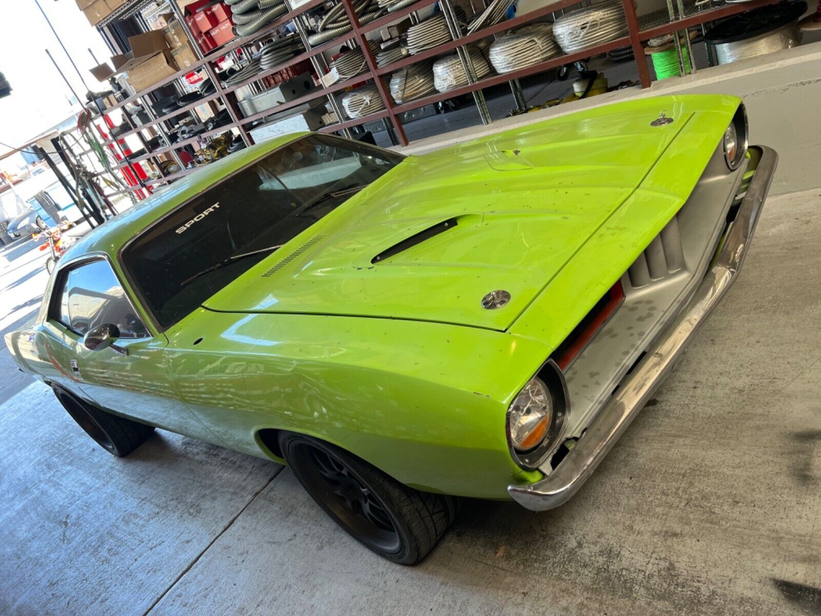 Plymouth-Barracuda-1972-6