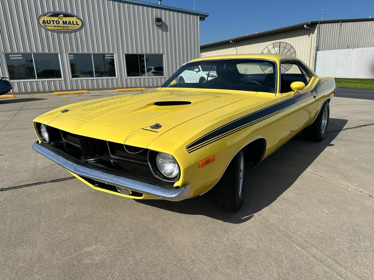 Plymouth-Barracuda-1973-1