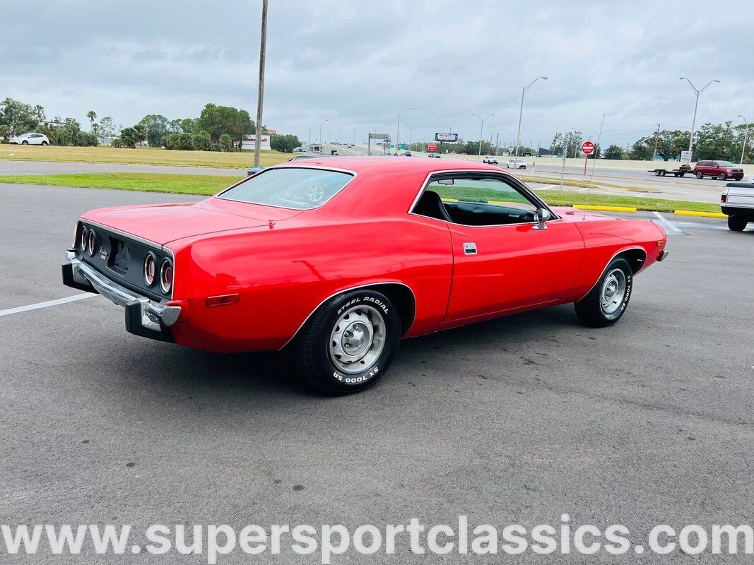 Plymouth-Barracuda-1973-2