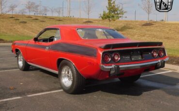 Plymouth-Barracuda-1973-3