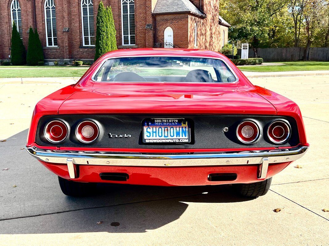 Plymouth-Barracuda-1974-5