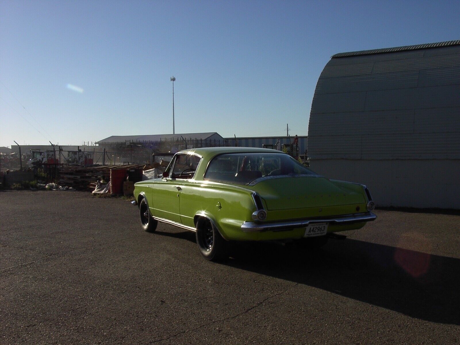 Plymouth-Barracuda-Coupe-1965-19